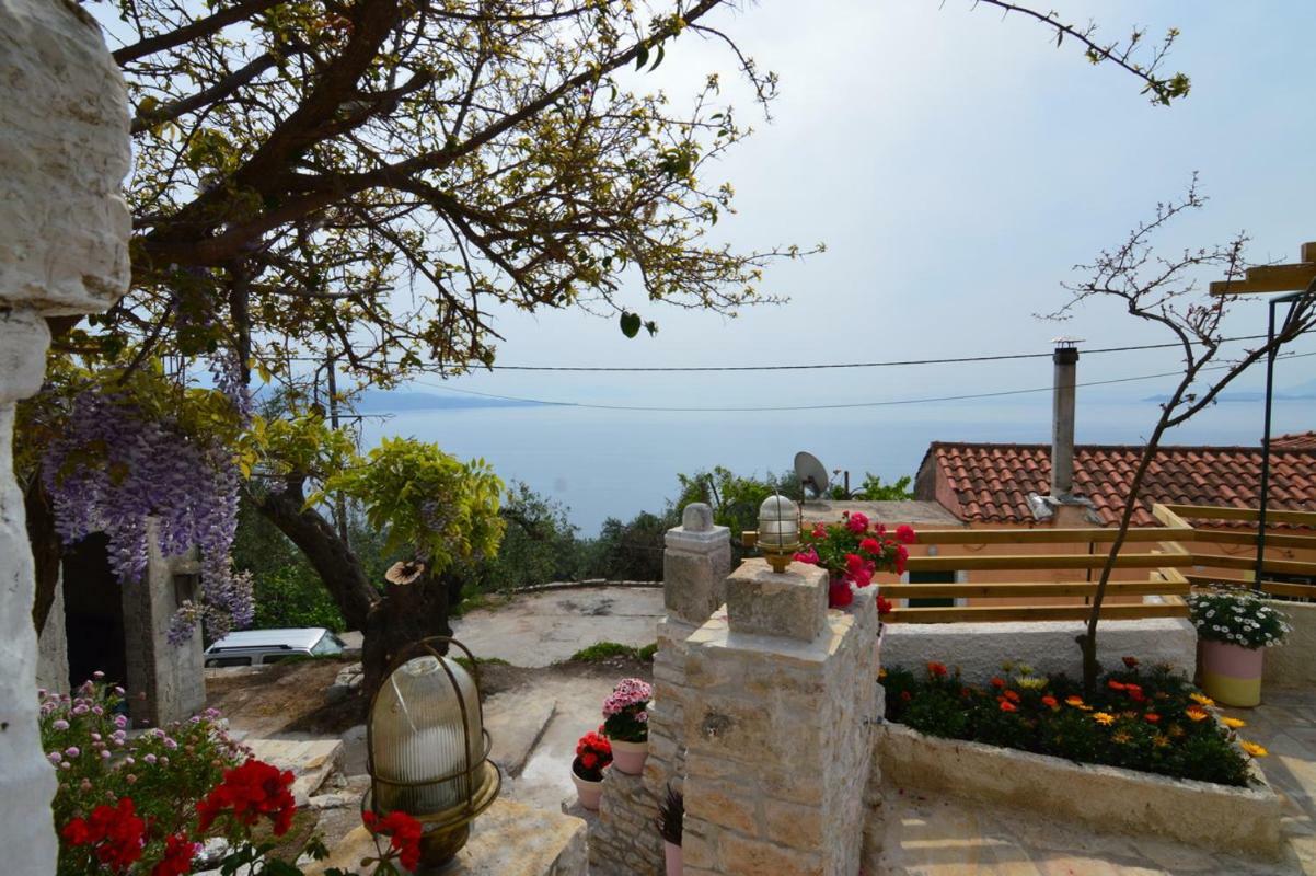 Johanna Stone House Corfu Holiday home *